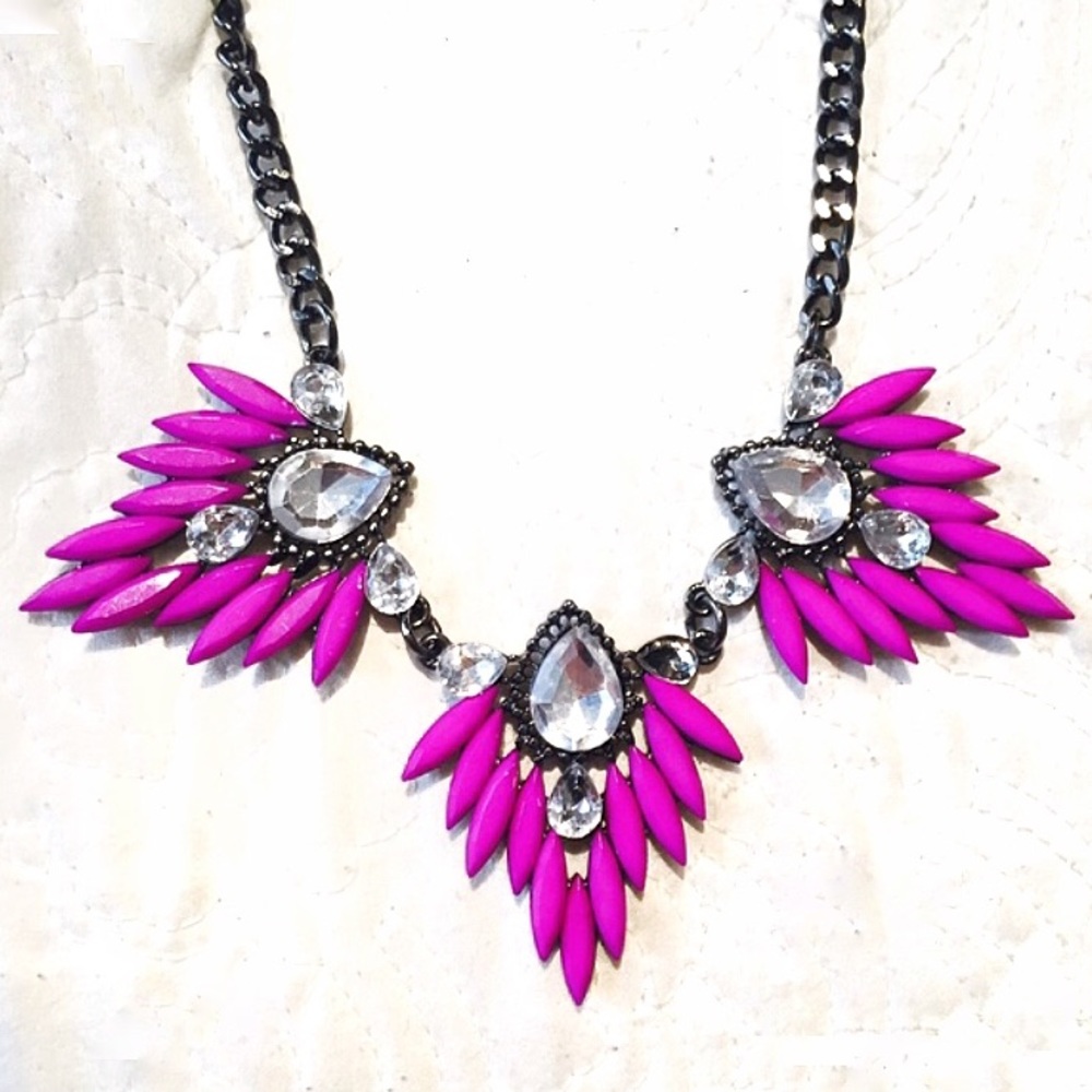 ✨HP✨Statement necklace